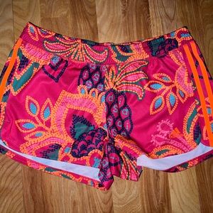 Adidas Training Shorts Women Size:(M)